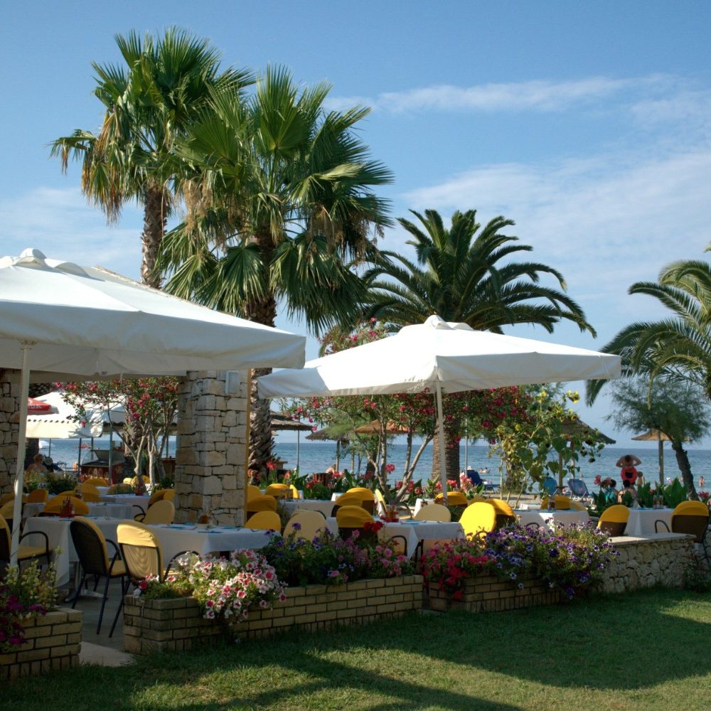 Three Stars- Restaurant